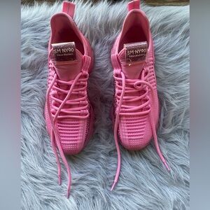 ☀️Pink Rhinestone Steve Madden sneakers